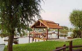 Cabañas Río Quequén